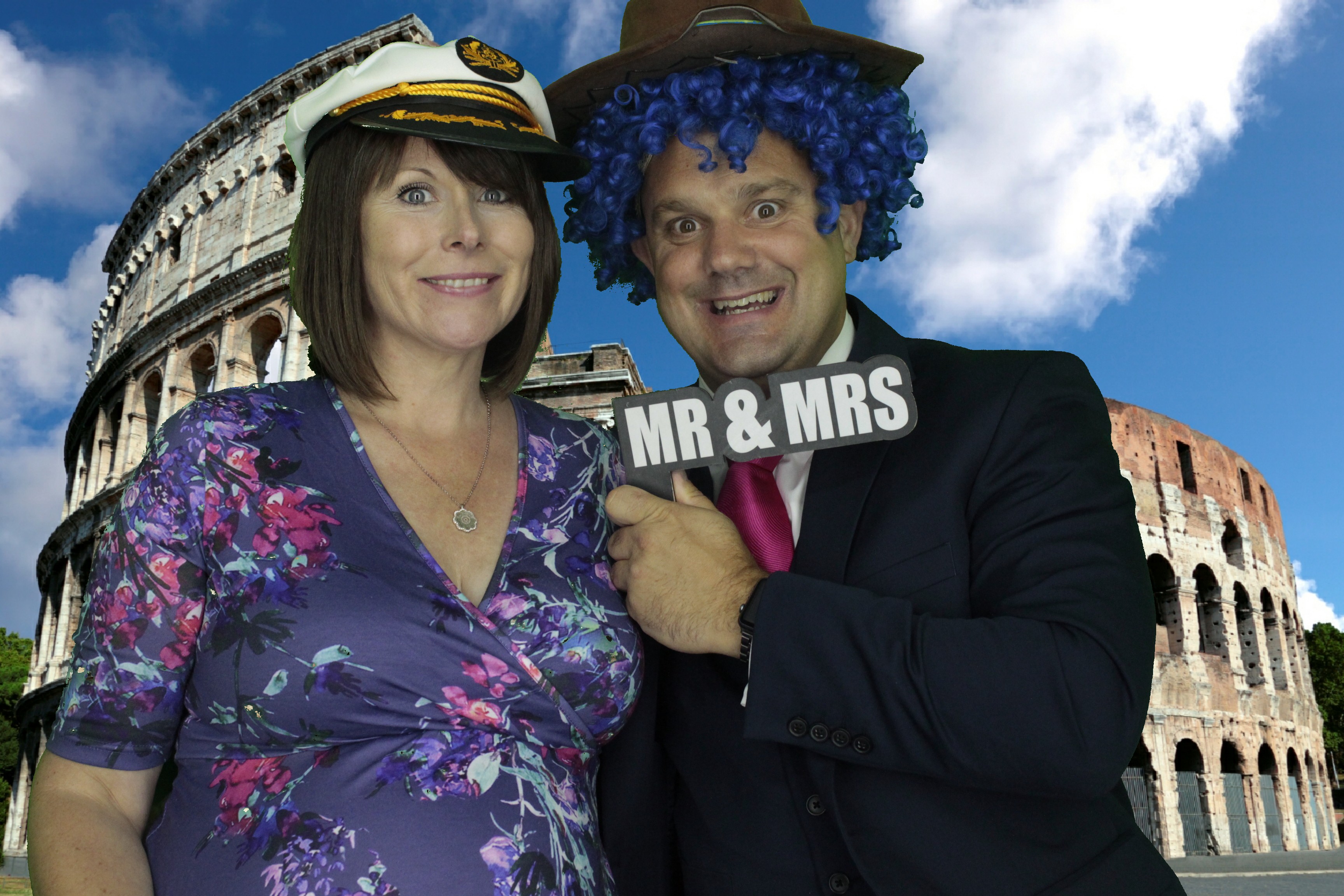 Nikki & Simon | View more photos from the event at gallery.myphotoboothexperience.co.uk/u/MyPhotoBoothExperienceLtd/Nikki-Simon